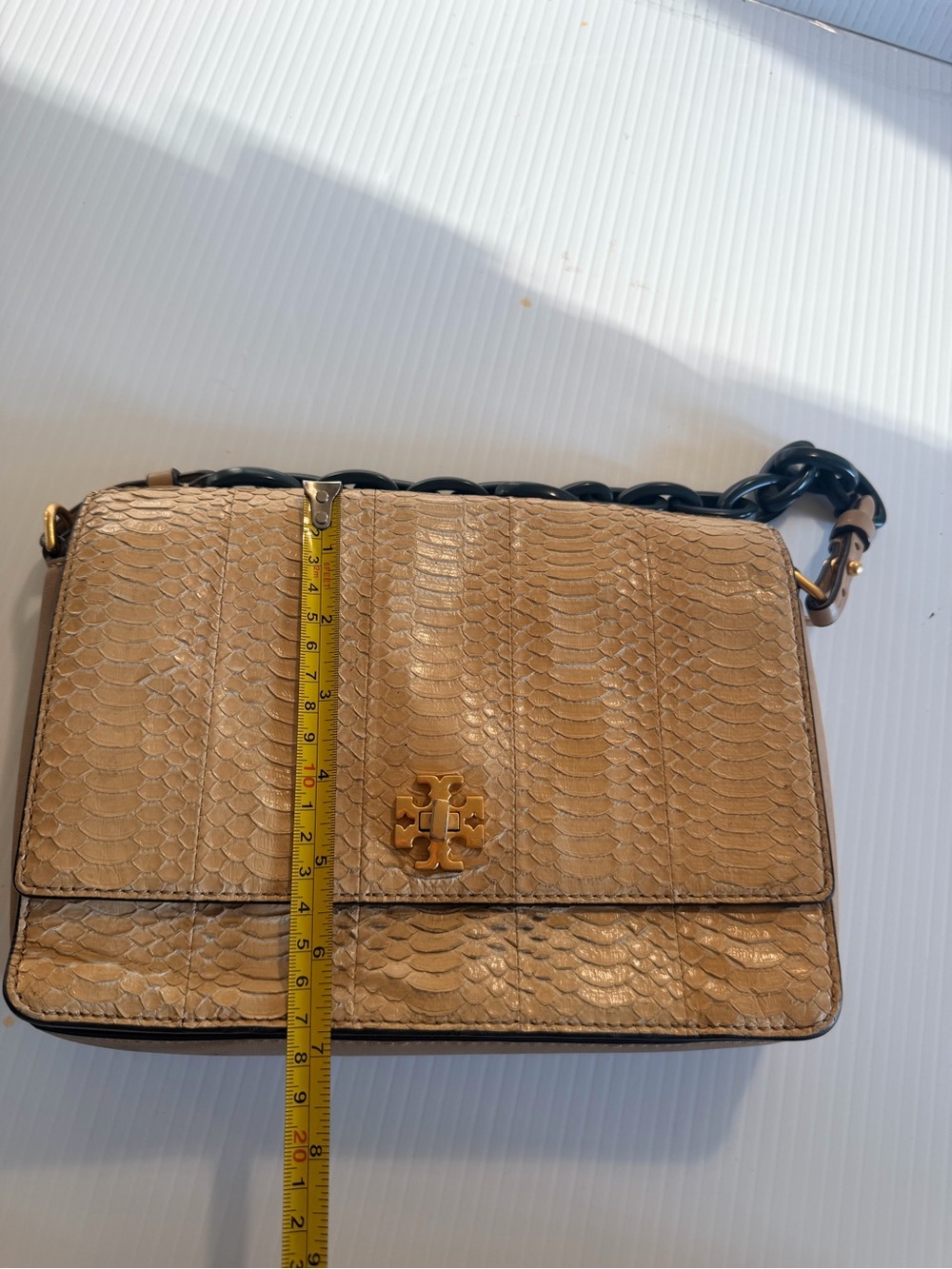 Tory Burch Tan Python-Embossed Shoulder Bag with Dark green Chain Strap - Picture 13 of 16